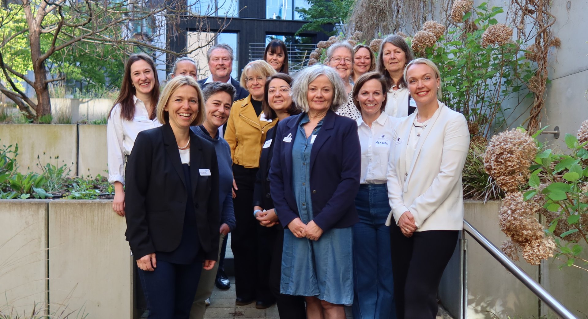Representanter fra Fagskolen Diakonova sammen med Evangelische Heimstiftung 