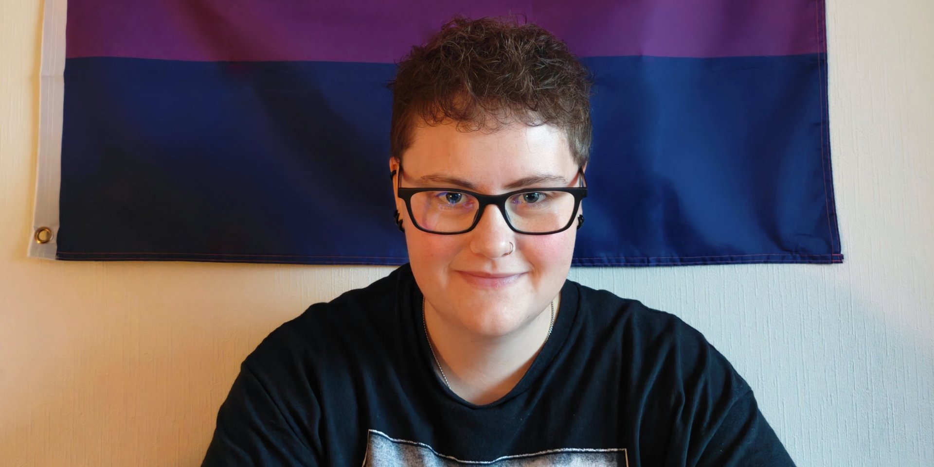 Ragnhild smiler mot kamera