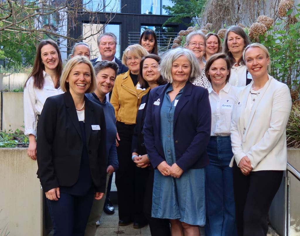 Representanter fra Fagskolen Diakonova sammen med Evangelische Heimstiftung 