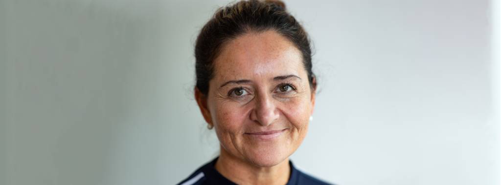 Christine J. Tellnes smiler mot kamera