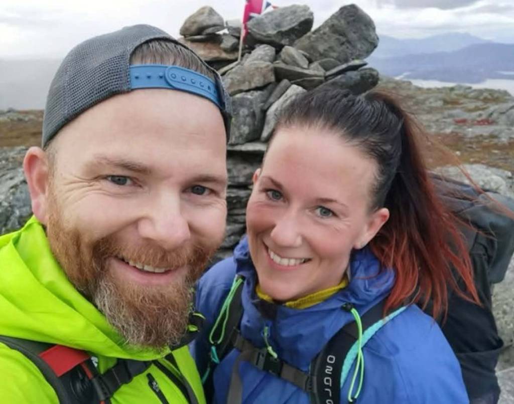Ekteparet Silje og Rune Foss på en fjelltopp